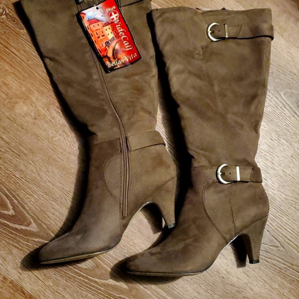 Bella~Vita Boots Size 11M